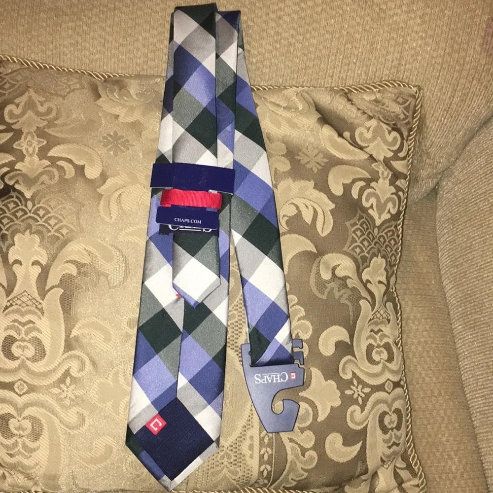 🌎NWT Chaps Checkered Tie